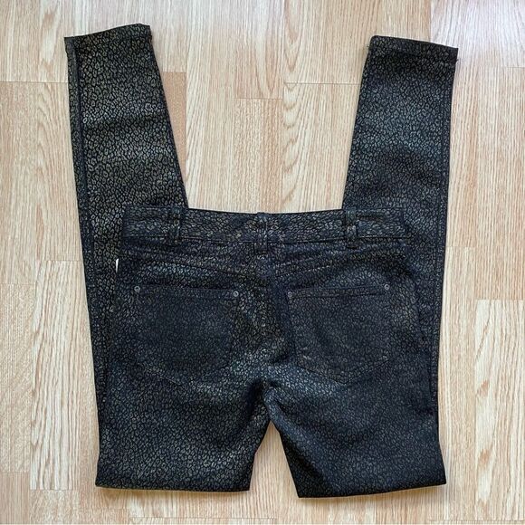 NWT Free People Black/Gold Leopard Printed Shimmer Skinny Jeans - Size: 27 - Picture 10 of 13